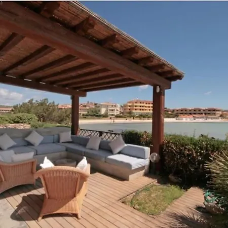 Апартаменты Pied Dans L'eau *